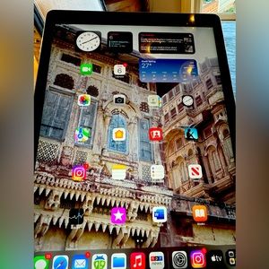 1st Gen iPad Pro 12.9 inch 128GB